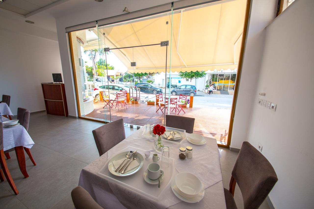 Hotel Alina Sarandë Exteriér fotografie