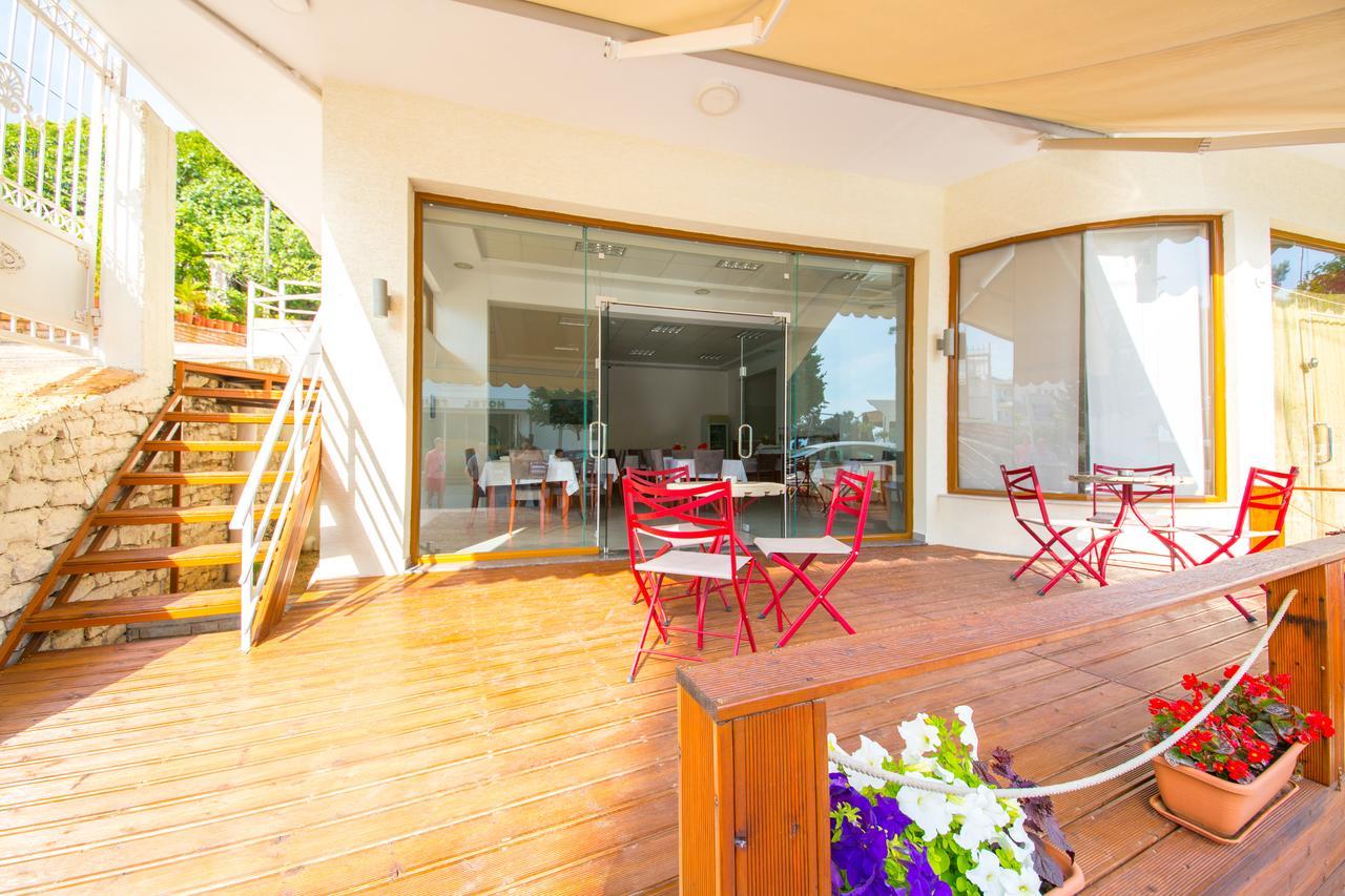 Hotel Alina Sarandë Exteriér fotografie