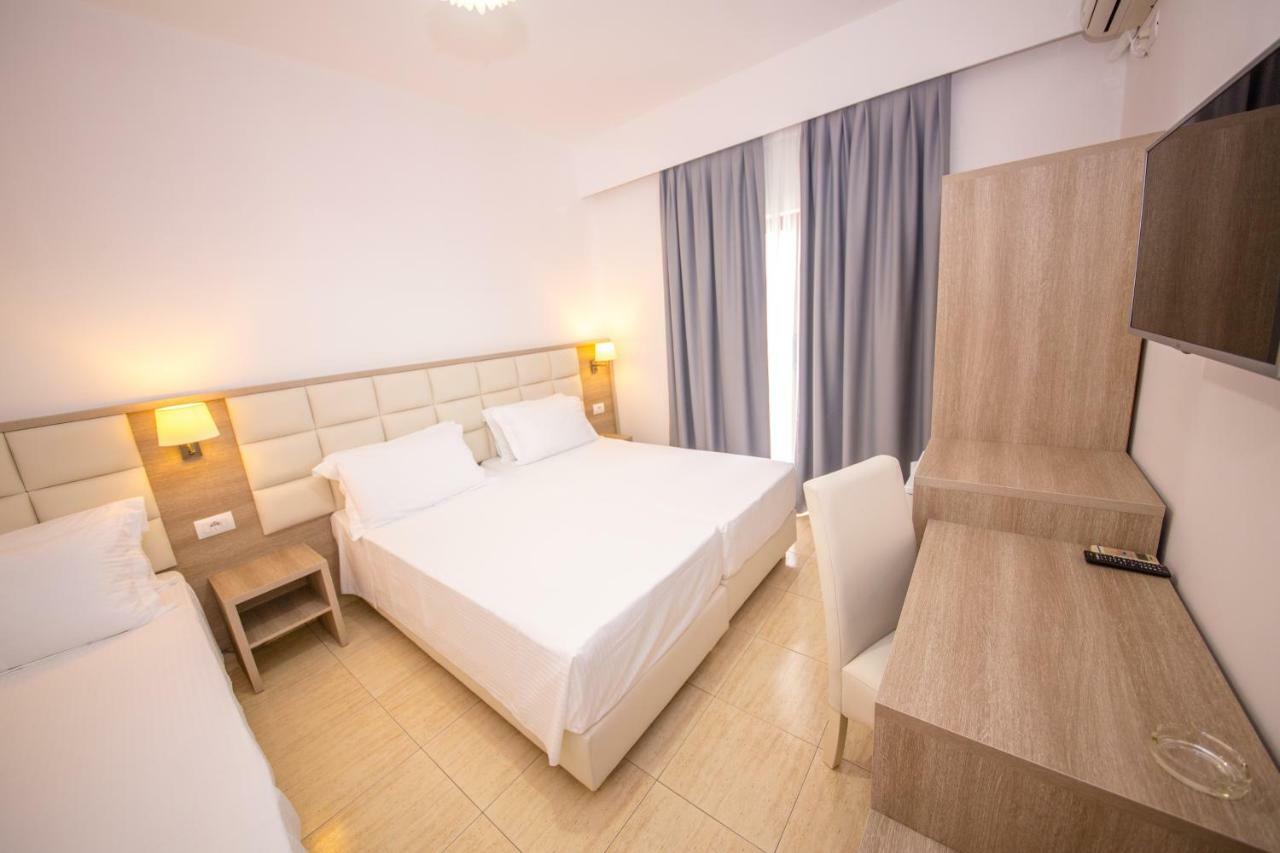 Hotel Alina Sarandë Exteriér fotografie