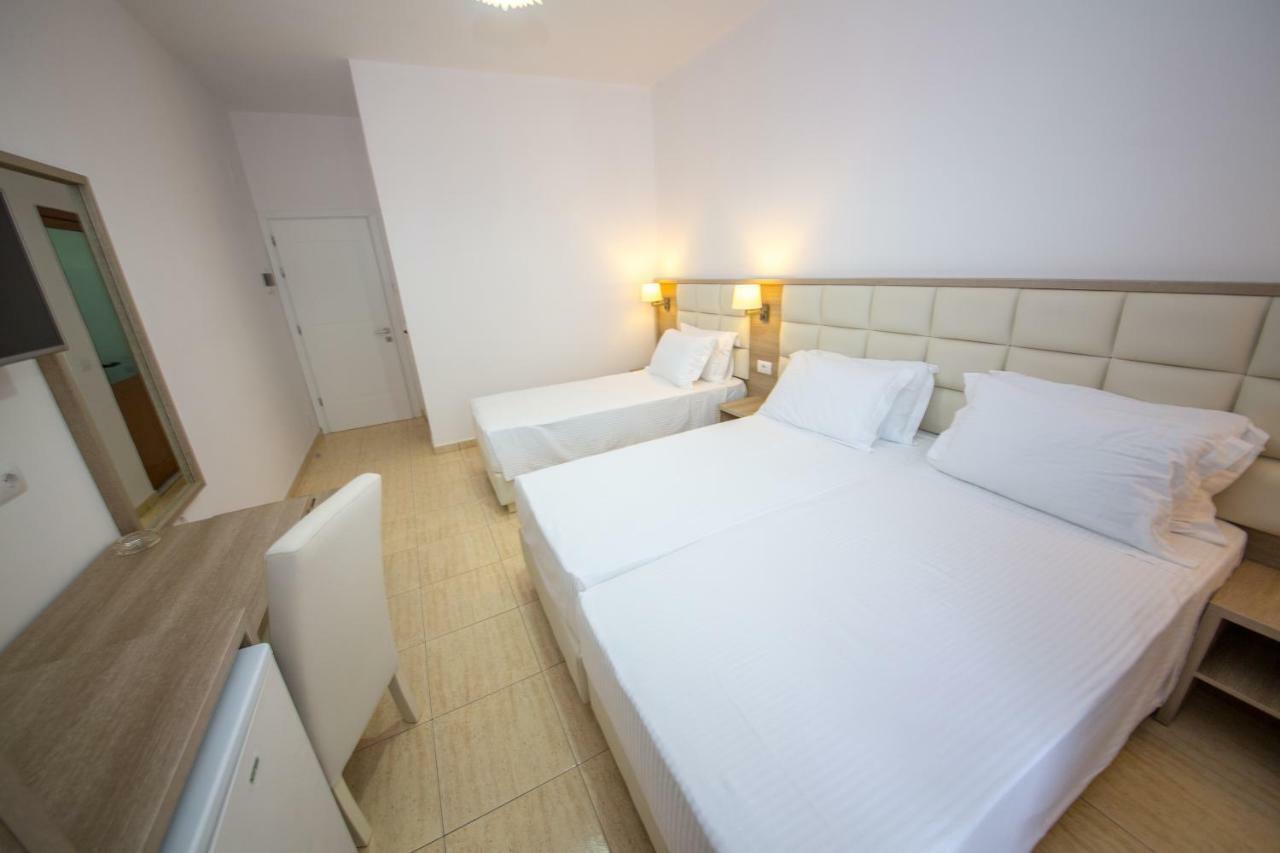 Hotel Alina Sarandë Exteriér fotografie
